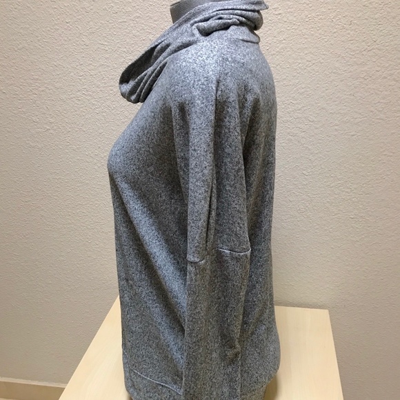 Cowl Neck Knit Heather Grey Sweater Shirt. Size Medium St. Johns Bay. NW… - Picture 7 of 10